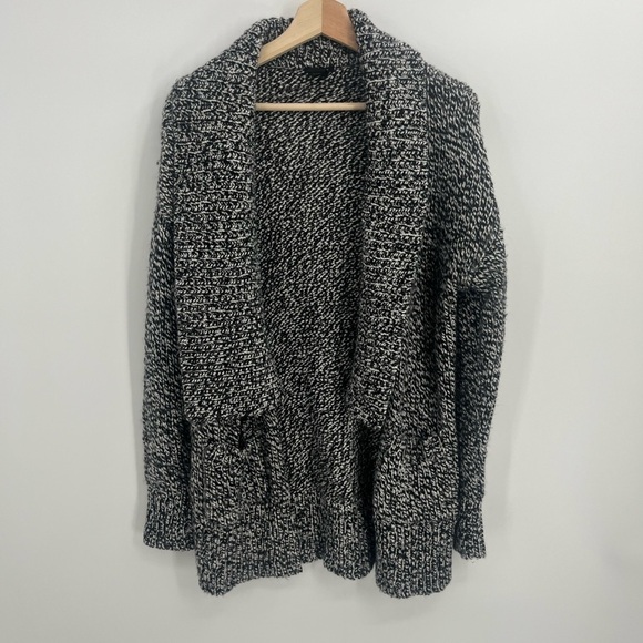 Ann Taylor M Black White Wool Blend Open Front Chunky Cardigan - Picture 1 of 9